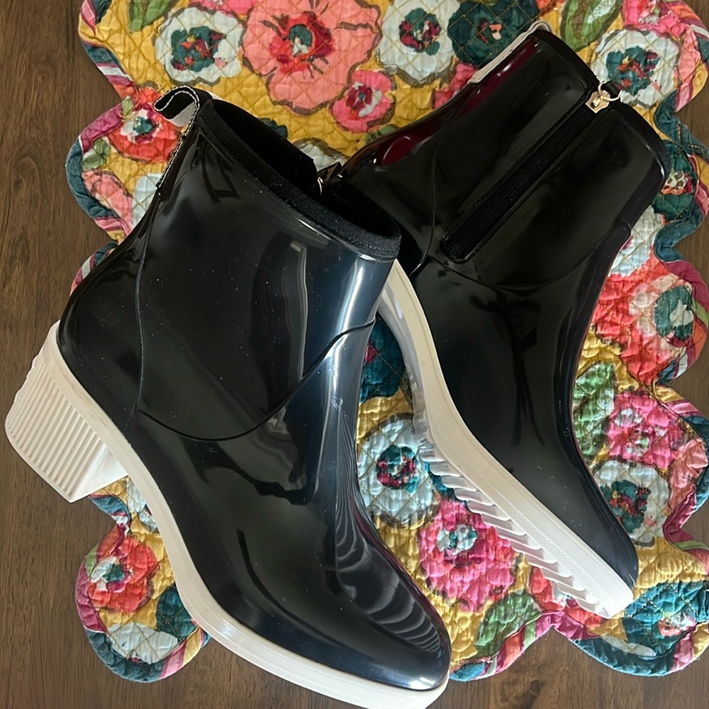Kate spade new york Black & White Puddle Rain Boots Women's Size 9 New, No Box